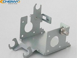 精密沖壓件廠，輥式?jīng)_床送料機-10萬㎡生產(chǎn)面積[誠瑞豐]