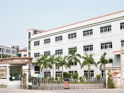 深圳五金沖壓廠，五金加工機械手操作9